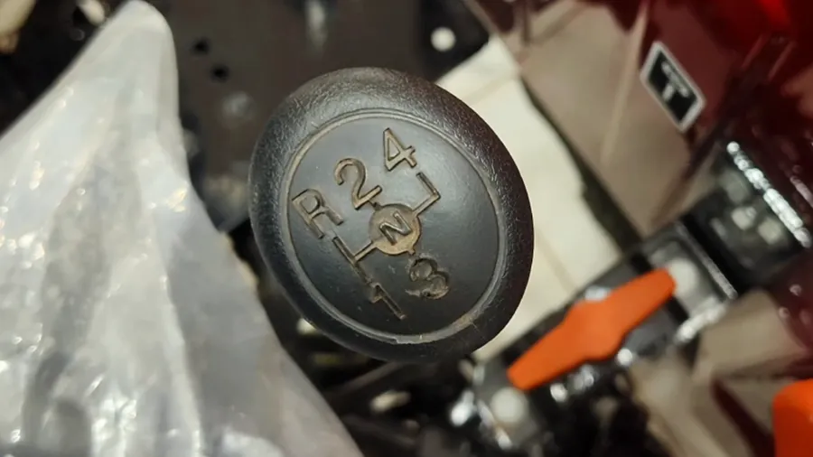 Mahindra Yuvo Tech+ 585 DI - Image 3