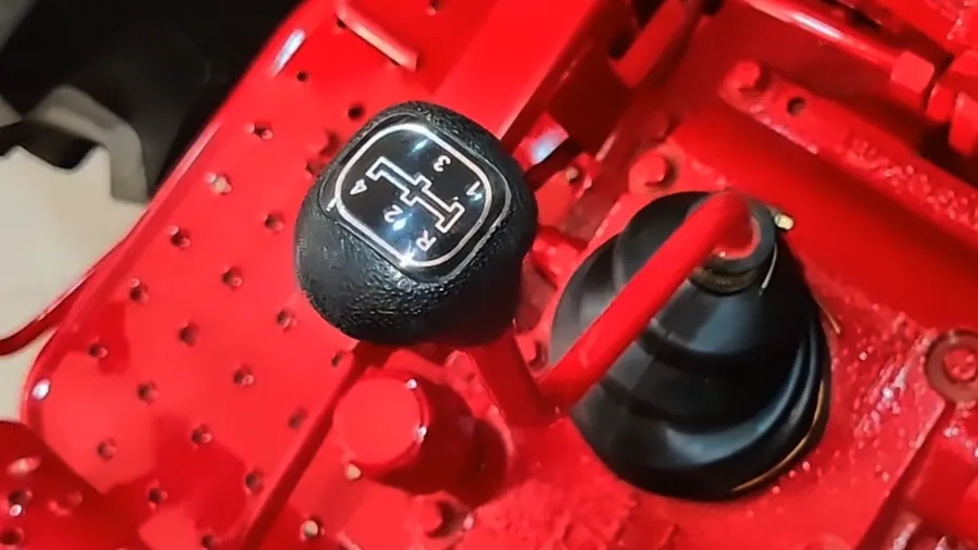 Mahindra 585 DI XP Plus - Image 3